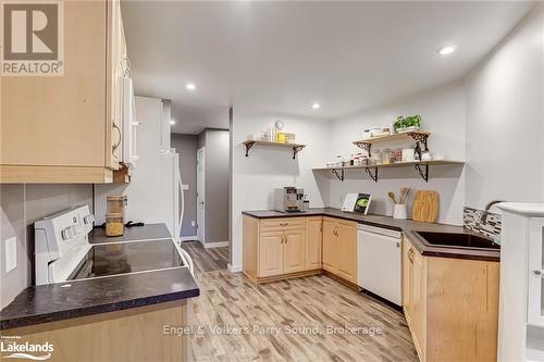 4 Burd Street, Parry Sound, ON - Indoor Photo Showing Kitchen