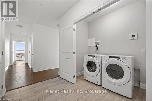 808 - 1878 Gordon Street, Guelph (Guelph South), ON - Indoor Photo Showing Laundry Room