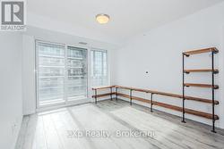 livingroom with patio doors to the balcony - 