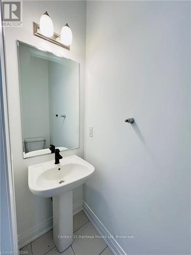 216 Histand Trail, Kitchener, ON - Indoor Photo Showing Bathroom