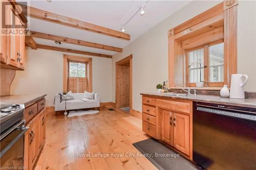 179 Garafraxa Street E, Centre Wellington (Fergus), ON - Indoor Photo Showing Kitchen With Double Sink