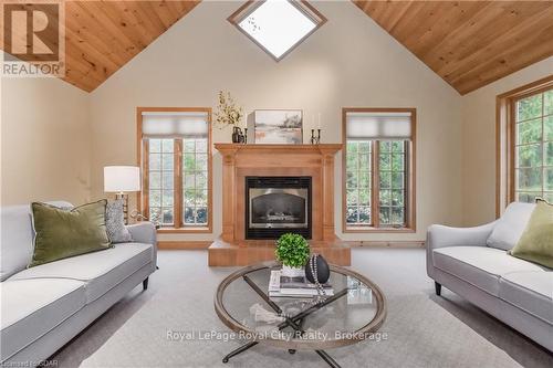 179 Garafraxa Street E, Centre Wellington (Fergus), ON - Indoor Photo Showing Living Room With Fireplace