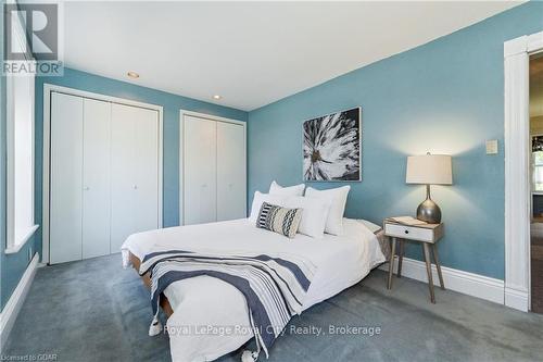 179 Garafraxa Street E, Centre Wellington (Fergus), ON - Indoor Photo Showing Bedroom