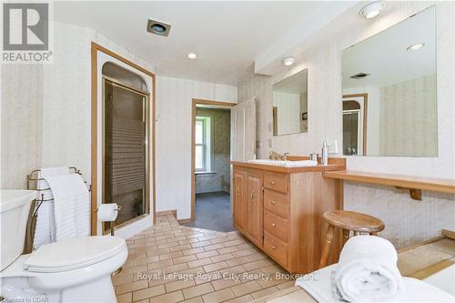 179 Garafraxa Street E, Centre Wellington (Fergus), ON - Indoor Photo Showing Bathroom