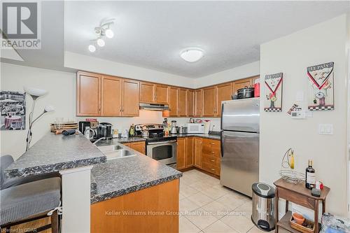 51 - 167 Arkell Road, Guelph (Pine Ridge), ON - Indoor Photo Showing Kitchen