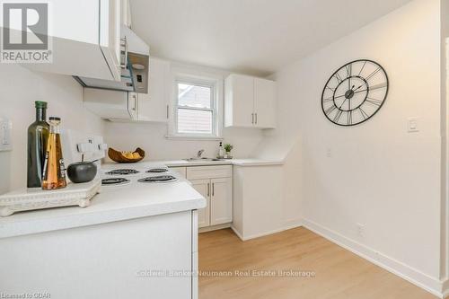 80 York Road, Guelph (Two Rivers), ON - Indoor Photo Showing Kitchen