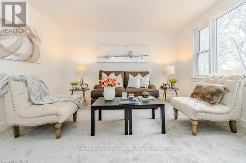 80 York Road, Guelph (Two Rivers), ON - Indoor Photo Showing Living Room