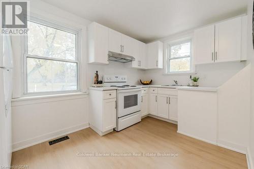 80 York Road, Guelph (Two Rivers), ON - Indoor Photo Showing Kitchen