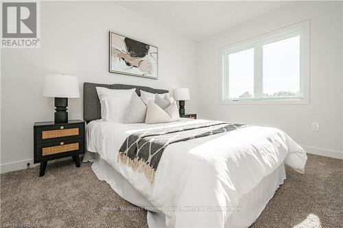 5 - 41 Fieldstone Lane, Centre Wellington (Elora/Salem), ON - Indoor Photo Showing Bedroom