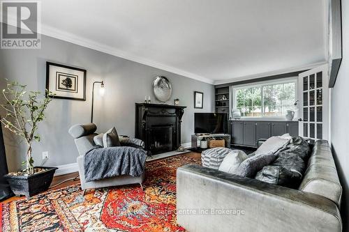 69 Rodney Boulevard, Guelph (Old University), ON - Indoor Photo Showing Living Room With Fireplace