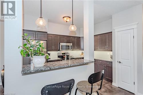 13 - 146 Downey Road, Guelph (Kortright Hills), ON - Indoor Photo Showing Kitchen