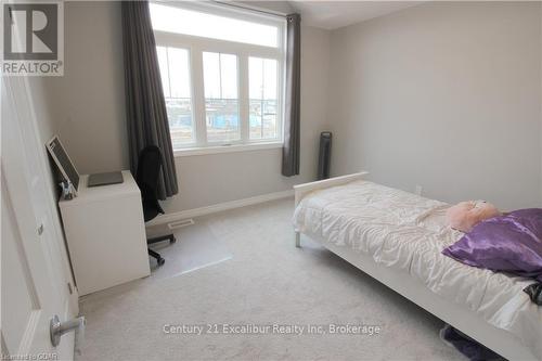 96 Elliot Avenue E, Centre Wellington (Fergus), ON - Indoor Photo Showing Bedroom