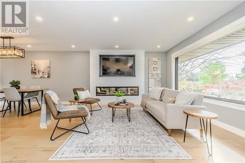 1735 Queenston Road, Cambridge, ON - Indoor Photo Showing Living Room With Fireplace