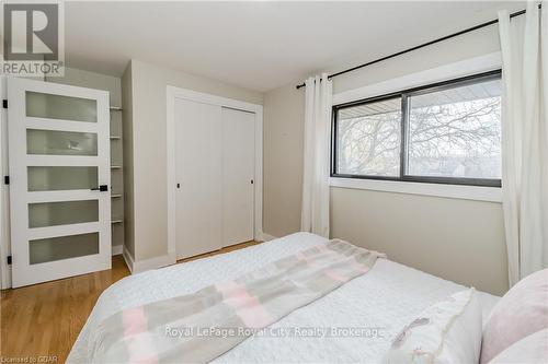 1735 Queenston Road, Cambridge, ON - Indoor Photo Showing Bedroom