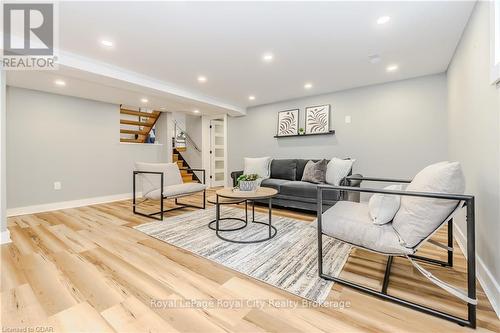 1735 Queenston Road, Cambridge, ON - Indoor Photo Showing Other Room