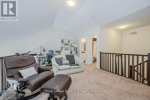 28 - 19 Simmonds Drive, Guelph (Waverley), ON - Indoor