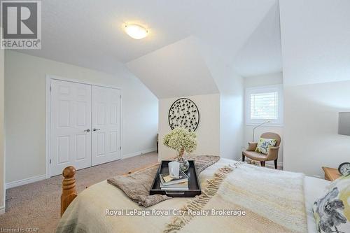 28 - 19 Simmonds Drive, Guelph (Waverley), ON - Indoor Photo Showing Bedroom