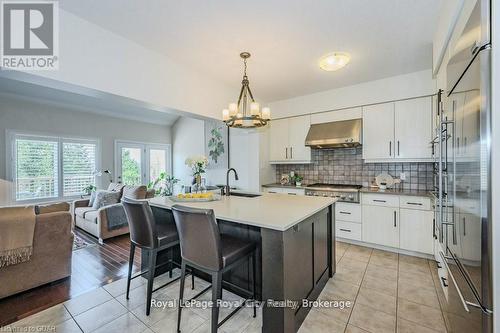 28 - 19 Simmonds Drive, Guelph (Waverley), ON - Indoor Photo Showing Kitchen With Upgraded Kitchen