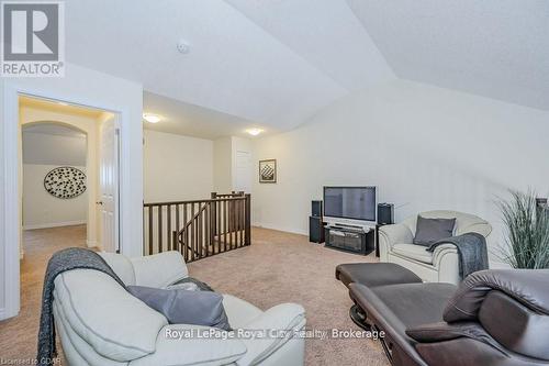 28 - 19 Simmonds Drive, Guelph (Waverley), ON - Indoor