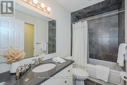 28 - 19 Simmonds Drive, Guelph (Waverley), ON - Indoor Photo Showing Bathroom