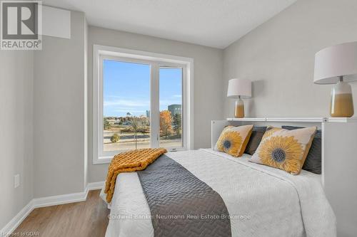 113 - 708 Woolwich Street, Guelph (Northwest Industrial Park), ON - Indoor Photo Showing Bedroom