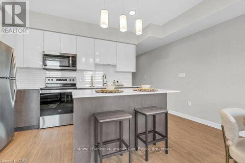 113 - 708 Woolwich Street, Guelph (Northwest Industrial Park), ON - Indoor Photo Showing Kitchen With Stainless Steel Kitchen With Upgraded Kitchen