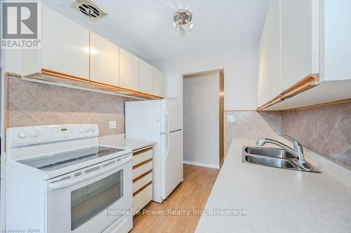 302 - 57 Conroy Crescent, Guelph (College), ON 