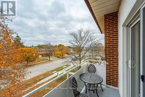 302 - 57 Conroy Crescent, Guelph (College), ON 