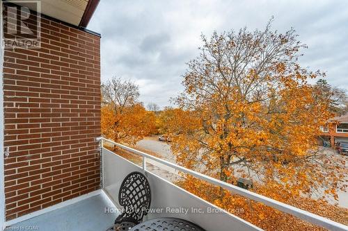 302 - 57 Conroy Crescent, Guelph (College), ON 