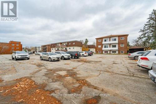 302 - 57 Conroy Crescent, Guelph (College), ON 