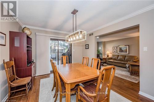 106 - 121 Waterloo Avenue, Guelph (Central West), ON - Indoor Photo Showing Dining Room