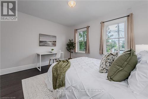 108 Harris Street, Guelph (Two Rivers), ON - Indoor Photo Showing Bedroom