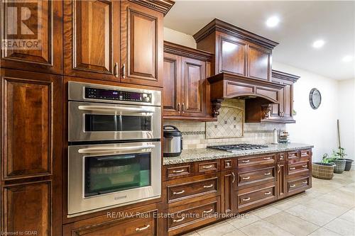 59 Dominion Drive, Guelph (Pine Ridge), ON - Indoor Photo Showing Kitchen