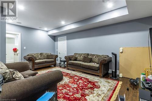 59 Dominion Drive, Guelph (Pine Ridge), ON - Indoor