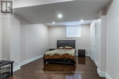 59 Dominion Drive, Guelph (Pine Ridge), ON - Indoor Photo Showing Bedroom