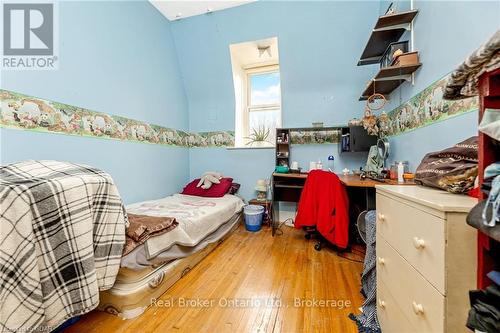 7 Church Street, Erin (Hillsburgh), ON - Indoor Photo Showing Bedroom