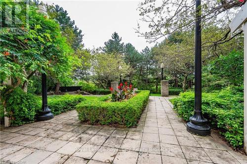 406 - 55 Kingsbridge Garden Circle, Mississauga (Hurontario), ON - Outdoor