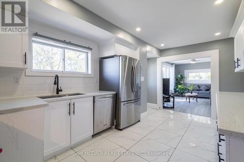 55 Allan Avenue, Hamilton, ON - Indoor Photo Showing Kitchen With Double Sink