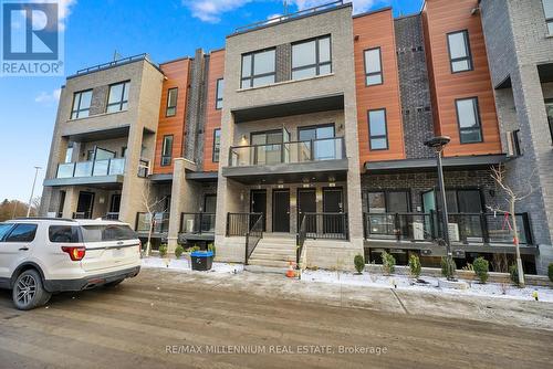 239 - 22-22 Lyntham Green Circle, Newmarket, ON - Outdoor With Facade