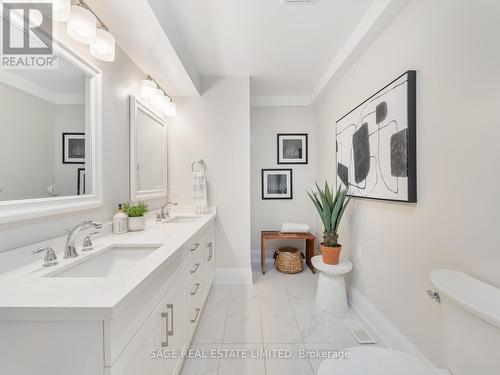 184 - 74 Curzon Street, Toronto, ON - Indoor Photo Showing Bathroom