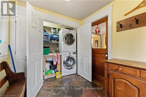 2651 Forks Of The Credit Road, Caledon, ON - Indoor Photo Showing Laundry Room