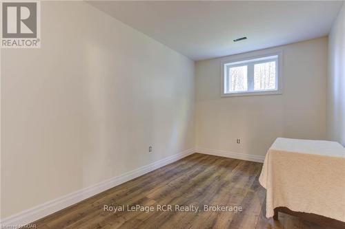 211721 Baseline, West Grey, ON - Indoor Photo Showing Other Room