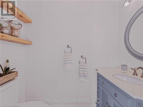 10 Forest Ridge Crescent, Halton Hills (1048 - Limehouse), ON - Indoor Photo Showing Bathroom