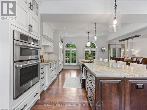 10 Forest Ridge Crescent, Halton Hills (1048 - Limehouse), ON - Indoor Photo Showing Kitchen With Upgraded Kitchen