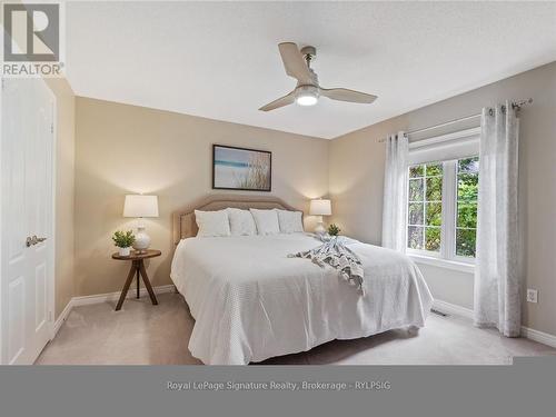 10 Forest Ridge Crescent, Halton Hills (1049 - Rural Halton Hills), ON - Indoor Photo Showing Bedroom