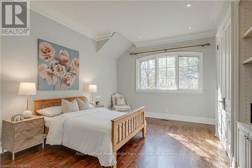 370 Poplar Drive, Oakville (1011 - Mo Morrison), ON - Indoor Photo Showing Bedroom