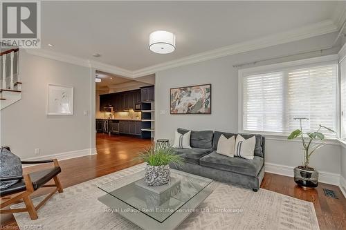 370 Poplar Drive, Oakville (1011 - Mo Morrison), ON - Indoor Photo Showing Living Room