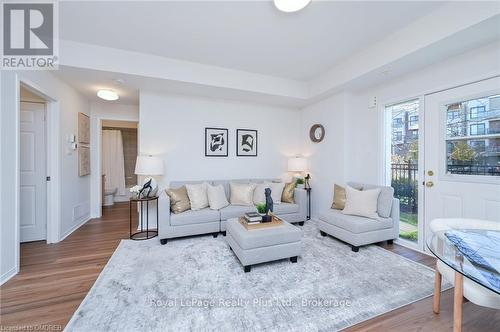 59 - 3056 Eglinton Avenue, Mississauga (Churchill Meadows), ON - Indoor Photo Showing Living Room