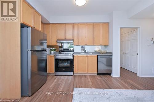 59 - 3056 Eglinton Avenue, Mississauga (Churchill Meadows), ON - Indoor Photo Showing Kitchen