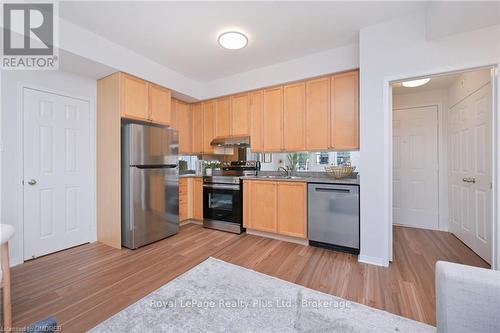 59 - 3056 Eglinton Avenue, Mississauga (Churchill Meadows), ON - Indoor Photo Showing Kitchen